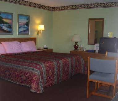 Fayetteville Regency Inn מראה חיצוני תמונה